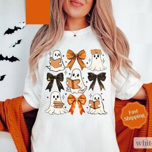 Ghost Reading Teacher Librarian Book Lover Halloween Fan Gift Graphic T-shirt 05